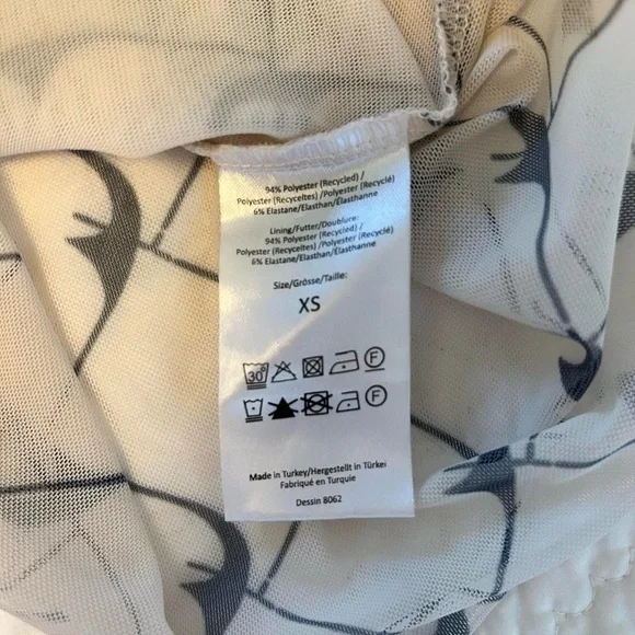 Baum Und Pferdgargen Mesh Turtleneck - PEAK SCANDI STYLE - Picture 2 of 8